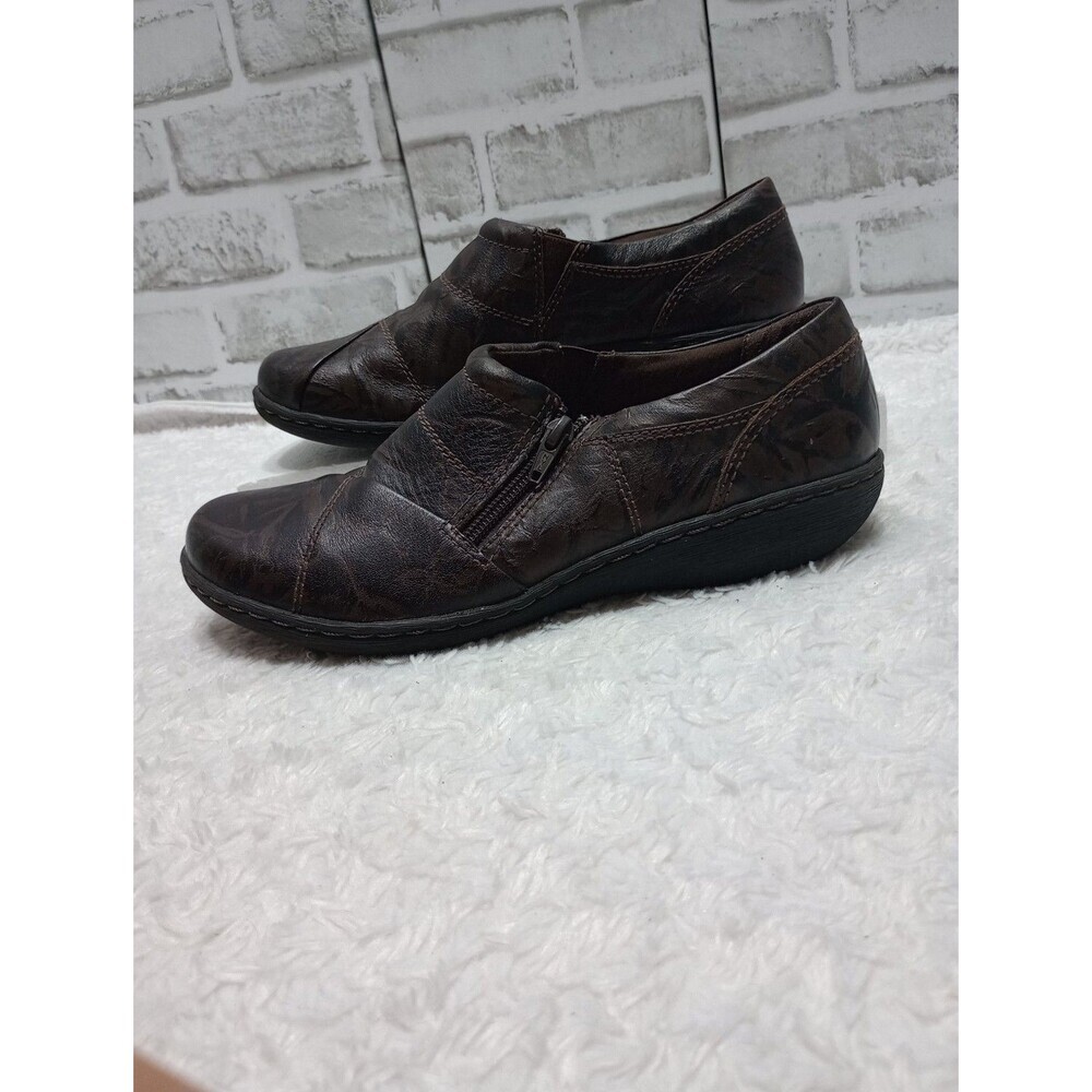 Clarks Collection Soft Cushion Brown Leather Zip Wedge Flats Shoes sz. 9 M - Picture 6 of 10